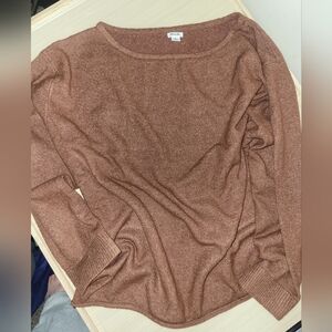 Kimchi Blue NOLA Off Shoulder Sweater L